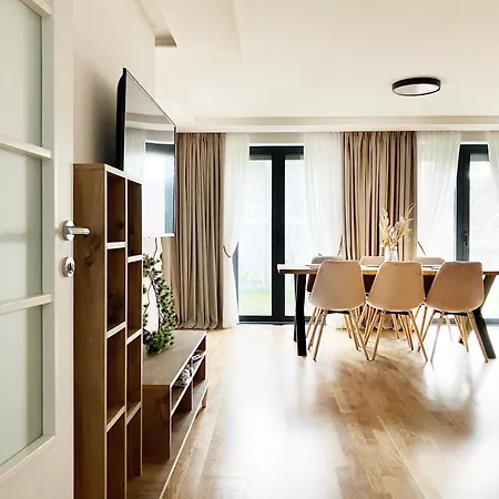 Slava Apartment *